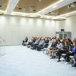 Realist-09102025_50_original