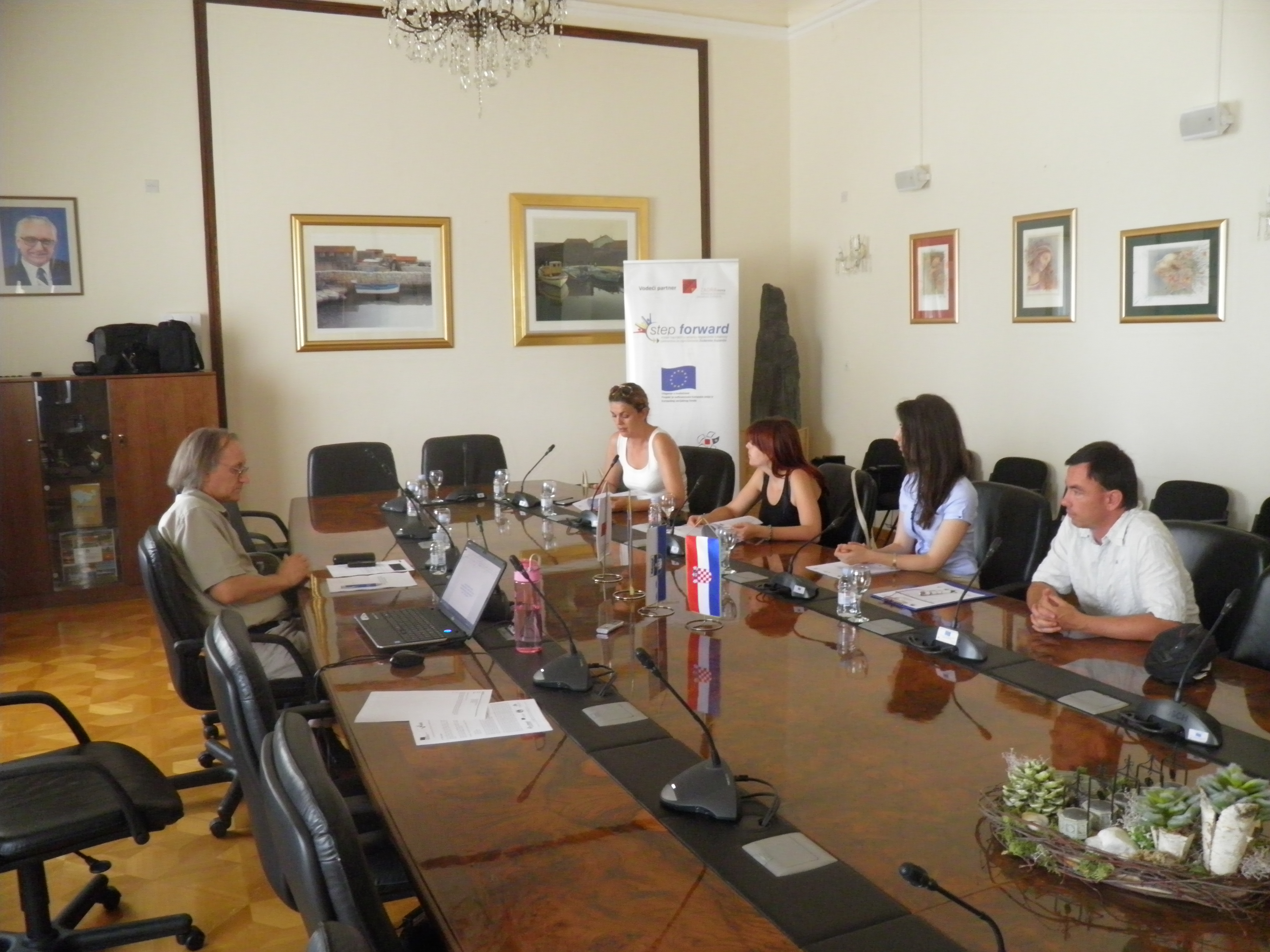 Održani sastanci radnih skupina za usvajanje „Komunikacijske strategije Partnerskog vijeća za tržište rada i razvoj ljudskih potencijala Zadarske županije do 2020. godine“ u sklopu projekta „STEP FORWARD“